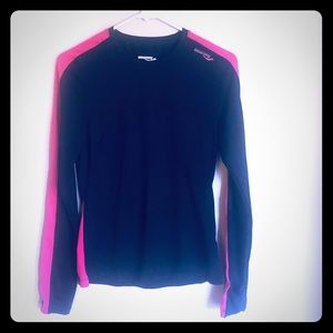 Sale⭐️Saucony long sleeve tech shirt